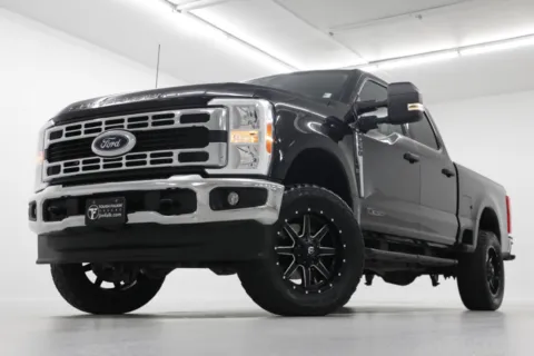 Black 2023 Ford Super Duty F-250 SRW XLT for sale in Clinton, MO