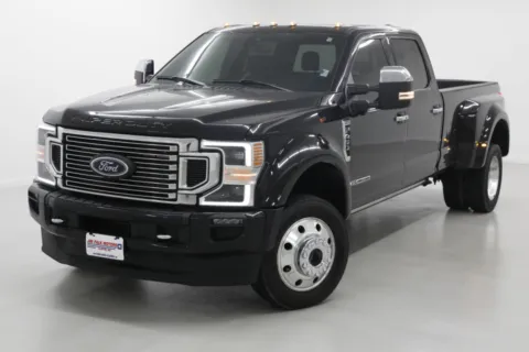 More photos of 2021 Ford Super Duty F-450 DRW Platinum at Jim Falk Motors, MO
