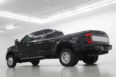More photos of 2021 Ford Super Duty F-450 DRW Platinum at Jim Falk Motors, MO
