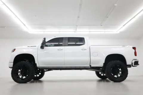 Another view of 2026 Chevrolet Silverado 1500 RST for sale in Clinton, MO at Jim Falk Motors
