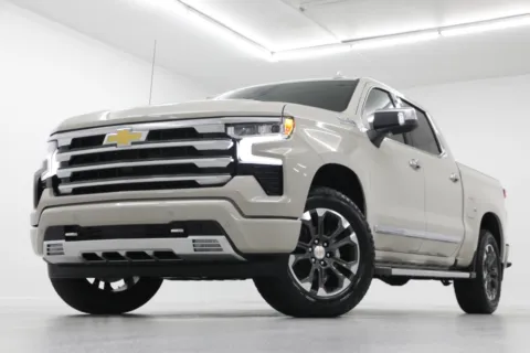 White 2026 Chevrolet Silverado 1500 High Country for sale in Clinton, MO