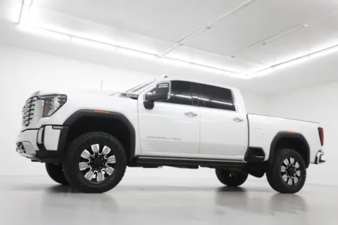 Photos of 2024 GMC Sierra 2500HD Denali for sale in Clinton, MO at Jim Falk Motors