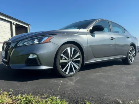 Gray 2022 Nissan Altima 2.5 SR for sale in Clinton, MO