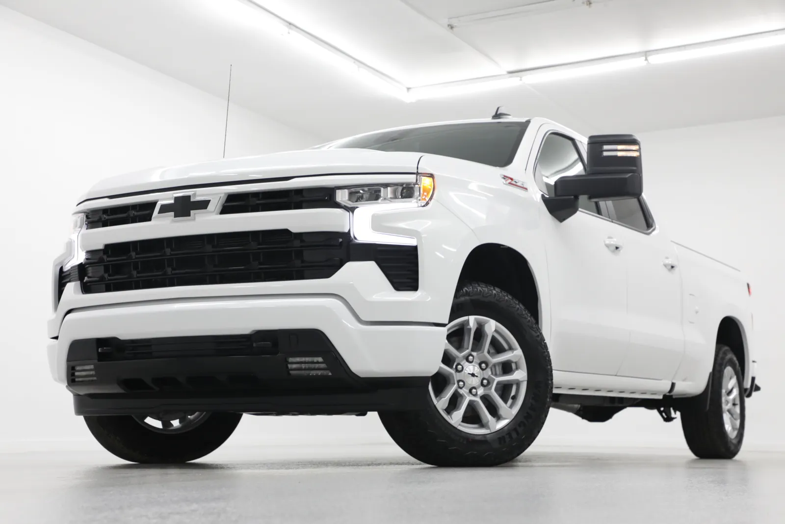 White 2026 Chevrolet Silverado 1500 RST for sale in Clinton, MO