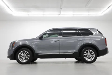 Another view of 2020 Kia Telluride LX for sale in Clinton, MO at Jim Falk Motors