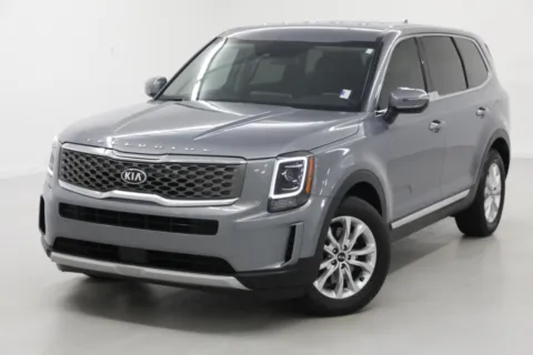 More photos of 2020 Kia Telluride LX at Jim Falk Motors, MO