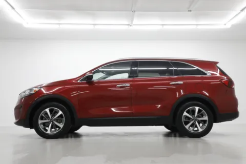 Another view of 2019 Kia Sorento EX V6 for sale in Clinton, MO at Jim Falk Motors