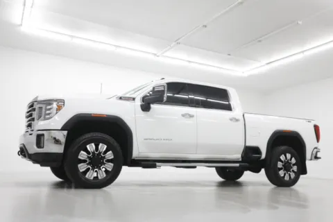 Photos of 2023 GMC Sierra 2500HD SLT for sale in Clinton, MO at Jim Falk Motors