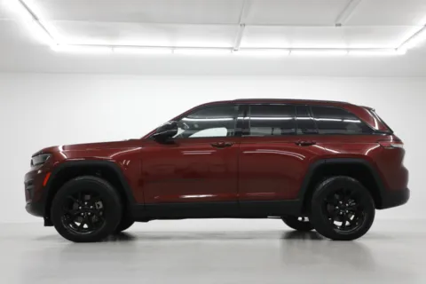 Another view of 2024 Jeep Grand Cherokee Altitude for sale in Clinton, MO at Jim Falk Motors