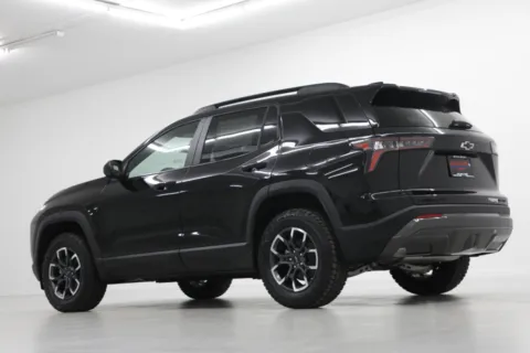 More photos of 2027 Chevrolet Equinox ACTIV at Jim Falk Motors, MO