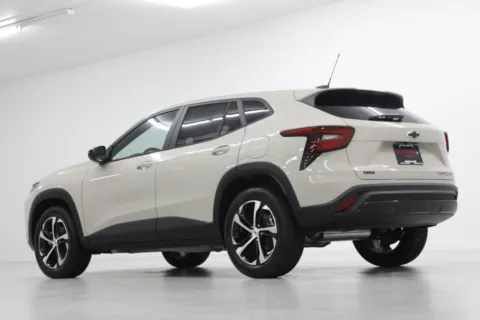 More photos of 2026 Chevrolet Trax 1RS at Jim Falk Motors, MO