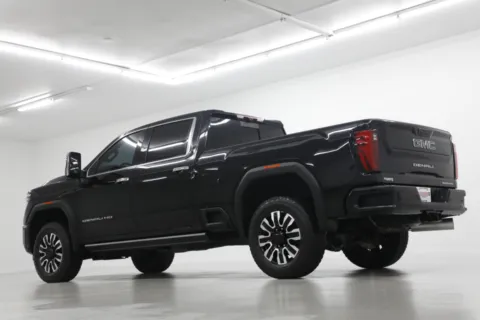 More photos of 2024 GMC Sierra 2500HD Denali Ultimate at Jim Falk Motors, MO