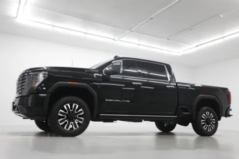 Photos of 2024 GMC Sierra 2500HD Denali Ultimate for sale in Clinton, MO at Jim Falk Motors
