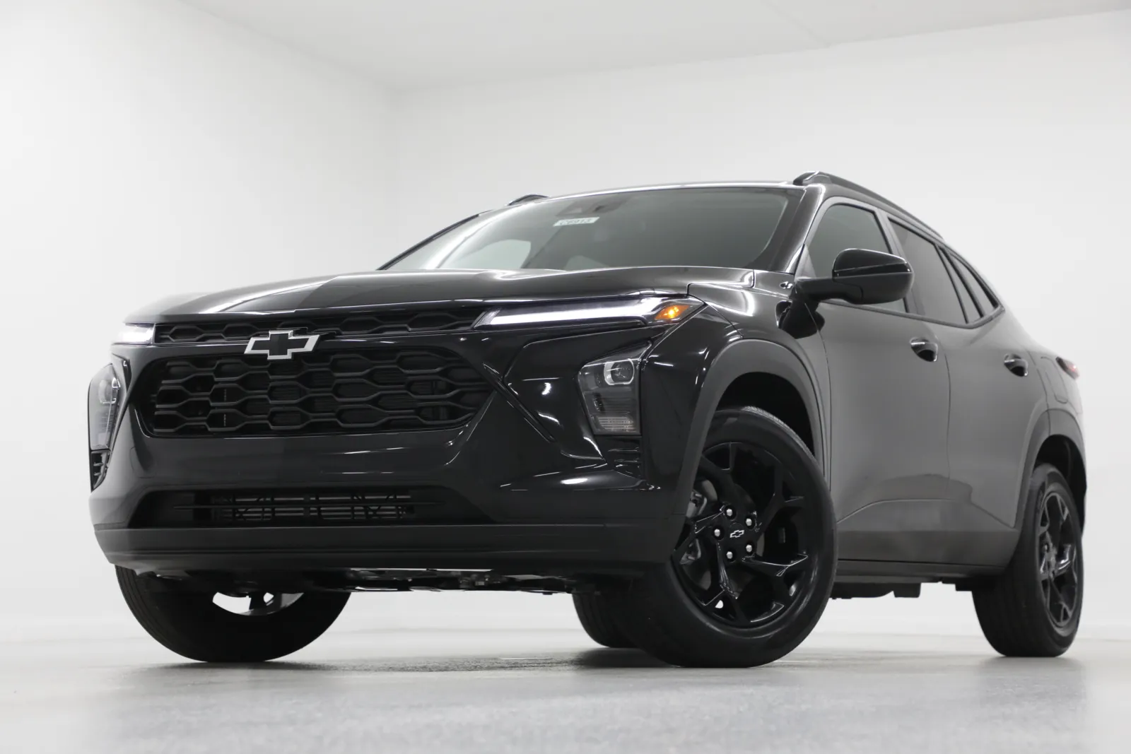 Black 2026 Chevrolet Trax LT for sale in Clinton, MO