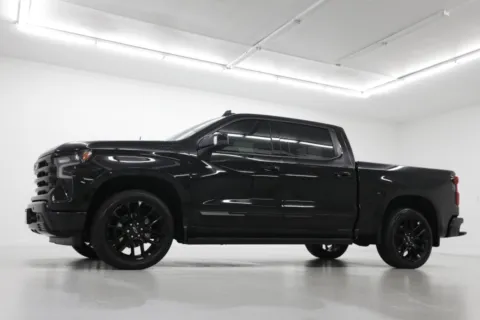Photos of 2024 Chevrolet Silverado 1500 High Country for sale in Clinton, MO at Jim Falk Motors