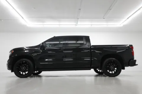 Another view of 2024 Chevrolet Silverado 1500 High Country for sale in Clinton, MO at Jim Falk Motors