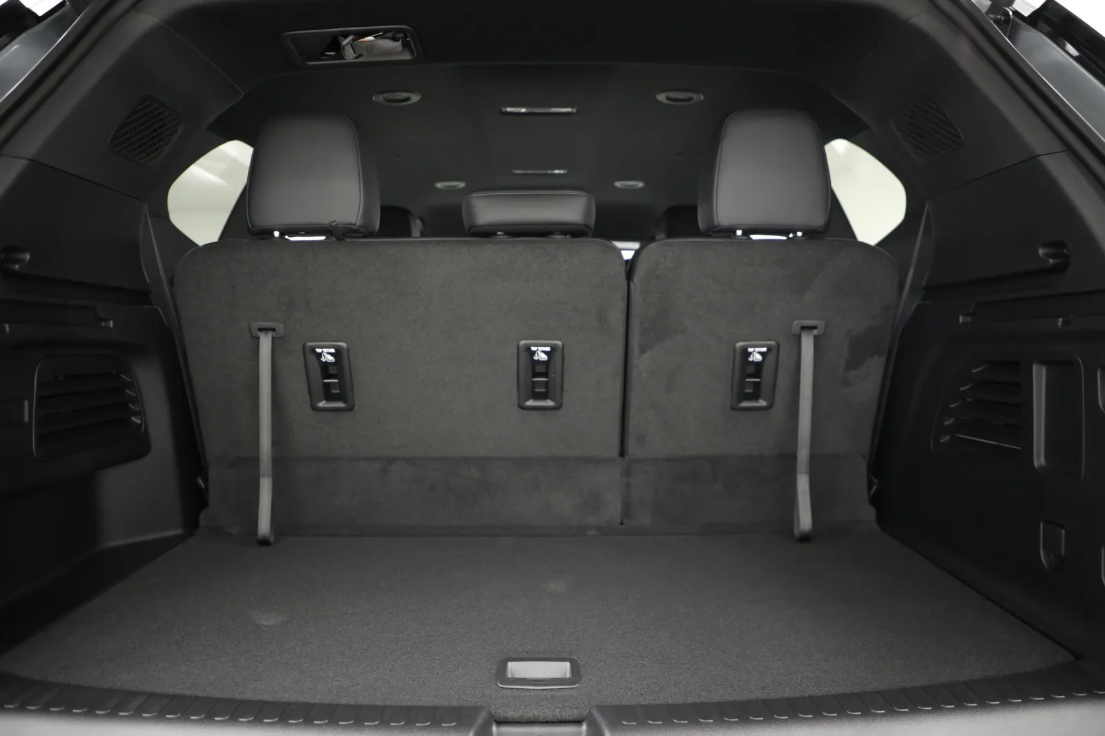 2026 GMC Acadia Elevation - Photo 11