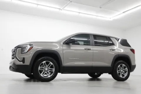 Photos of 2027 GMC Terrain Elevation for sale in Clinton, MO at Jim Falk Motors