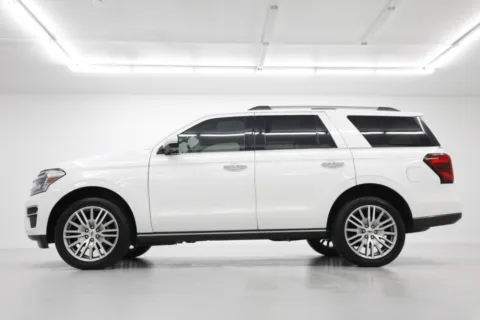 Another view of 2022 Ford Expedition Limited for sale in Clinton, MO at Jim Falk Motors