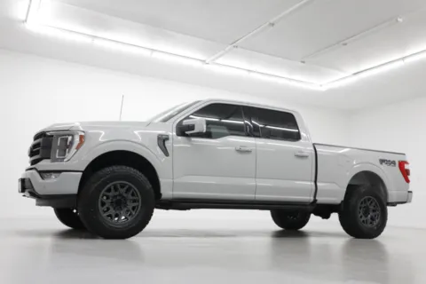 Photos of 2023 Ford F-150 LARIAT for sale in Clinton, MO at Jim Falk Motors