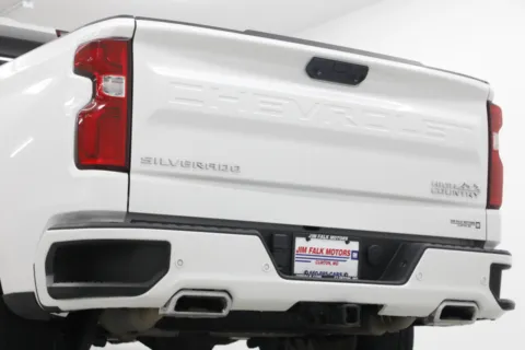 More photos of 2022 Chevrolet Silverado 1500 High Country at Jim Falk Motors, MO