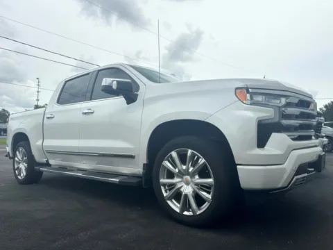 White 2022 Chevrolet Silverado 1500 High Country for sale in Clinton, MO