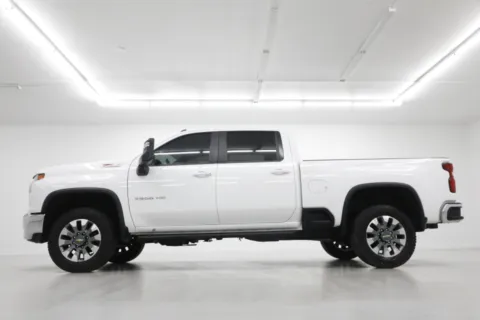 Another view of 2022 Chevrolet Silverado 3500HD LT for sale in Clinton, MO at Jim Falk Motors