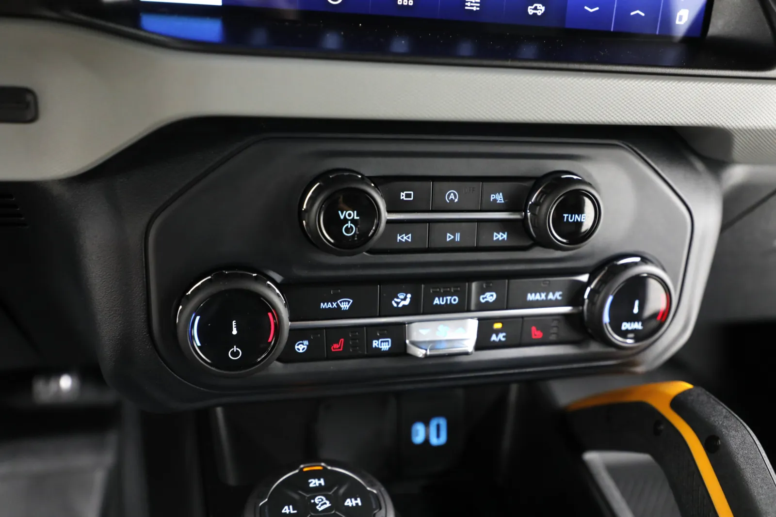 2022 Ford Bronco 2-Door Base - Photo 37