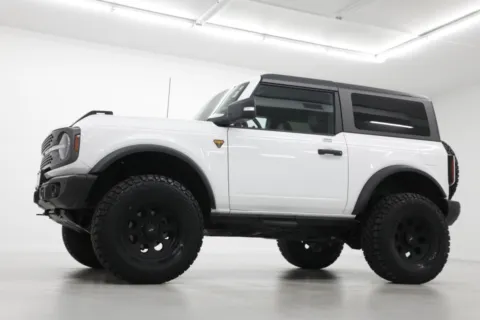 Photos of 2022 Ford Bronco Badlands for sale in Clinton, MO at Jim Falk Motors