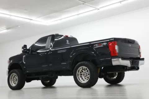 More photos of 2022 Ford Super Duty F-250 SRW XL at Jim Falk Motors, MO