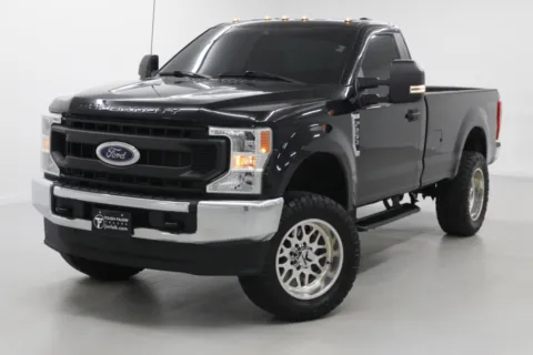 More photos of 2022 Ford Super Duty F-250 SRW XL at Jim Falk Motors, MO