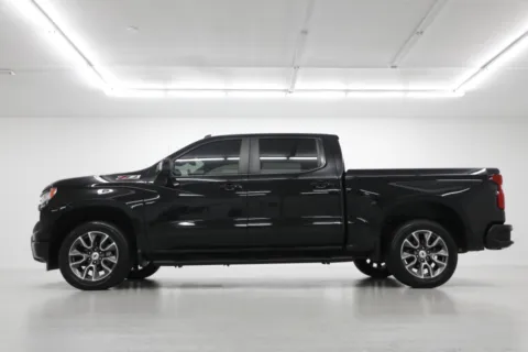 Another view of 2022 Chevrolet Silverado 1500 RST for sale in Clinton, MO at Jim Falk Motors