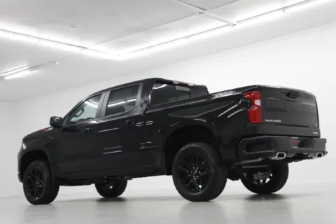More photos of 2026 Chevrolet Silverado 1500 LT Trail Boss at Jim Falk Motors, MO