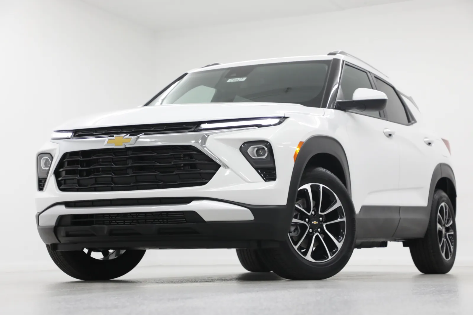 White 2026 Chevrolet Trailblazer LT for sale in Clinton, MO