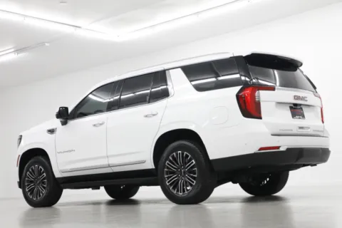 More photos of 2026 GMC Yukon Elevation at Jim Falk Motors, MO