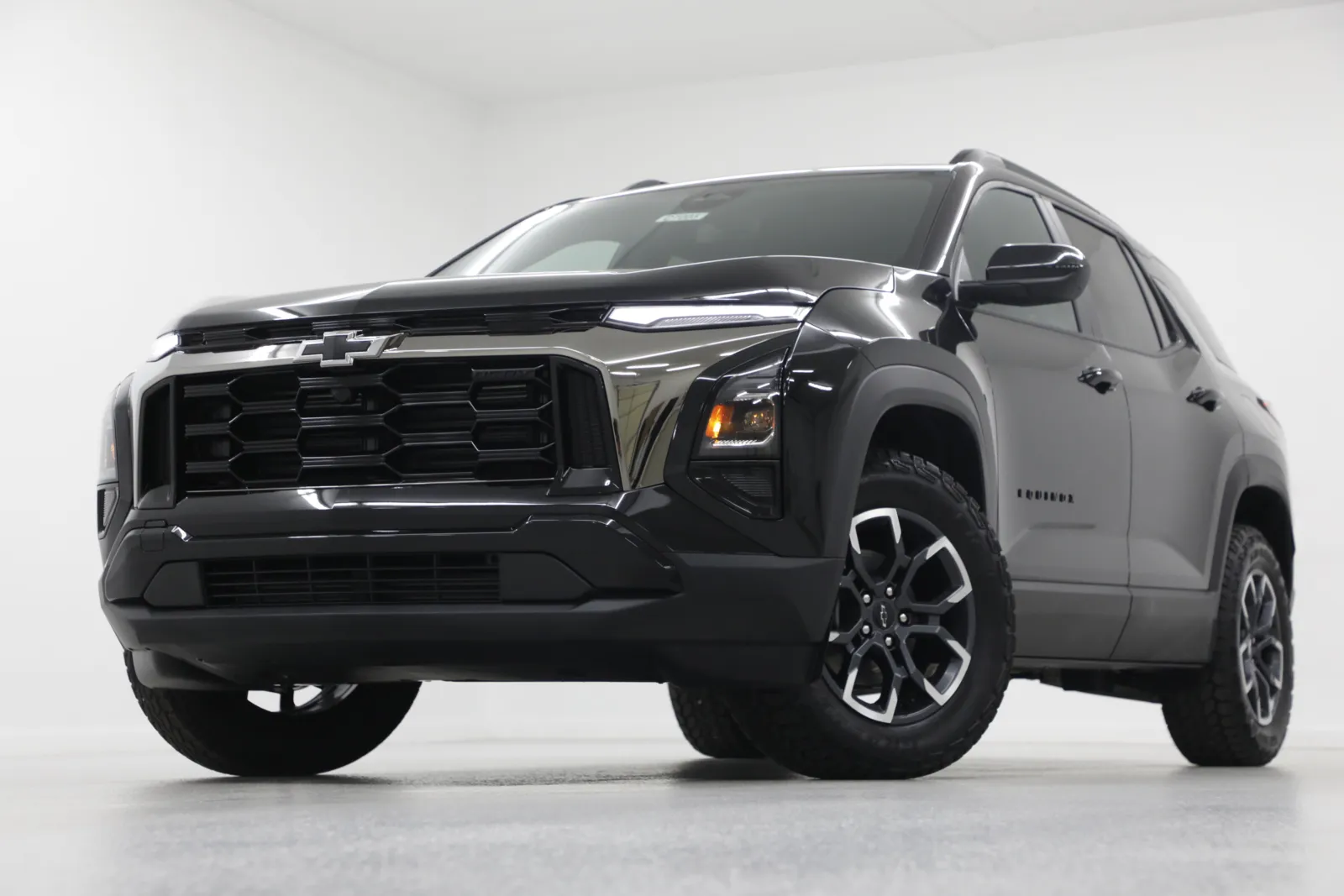 Black 2027 Chevrolet Equinox ACTIV for sale in Clinton, MO