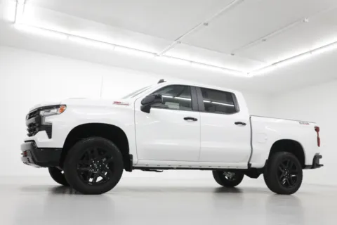 Photos of 2026 Chevrolet Silverado 1500 LT Trail Boss for sale in Clinton, MO at Jim Falk Motors