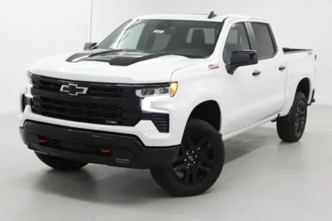 More photos of 2026 Chevrolet Silverado 1500 LT Trail Boss at Jim Falk Motors, MO