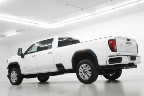 More photos of 2020 GMC Sierra 3500HD Denali at Jim Falk Motors, MO