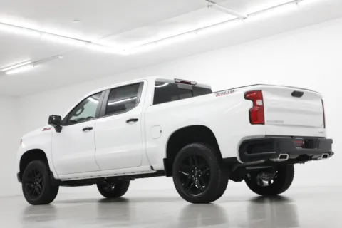 More photos of 2026 Chevrolet Silverado 1500 LT Trail Boss at Jim Falk Motors, MO