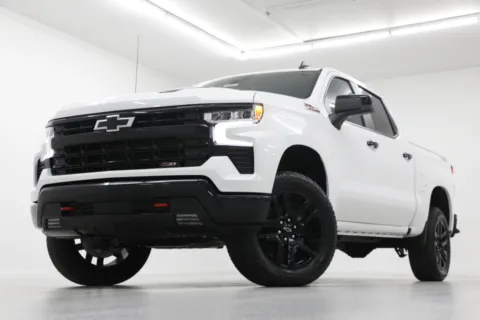 White 2026 Chevrolet Silverado 1500 LT Trail Boss for sale in Clinton, MO