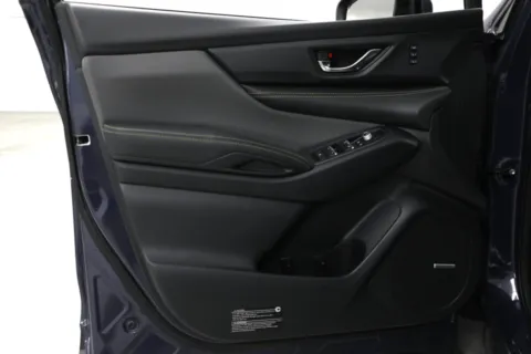 More photos of 2023 Subaru Ascent Onyx Edition Limited at Jim Falk Motors, MO
