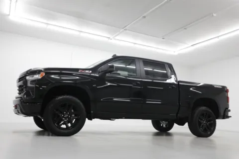 Photos of 2026 Chevrolet Silverado 1500 LT Trail Boss for sale in Clinton, MO at Jim Falk Motors