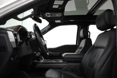 More photos of 2022 Ford F-150 LARIAT at Jim Falk Motors, MO