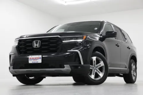 Black 2023 Honda Pilot EX-L 7 Passenger for sale in Clinton, MO