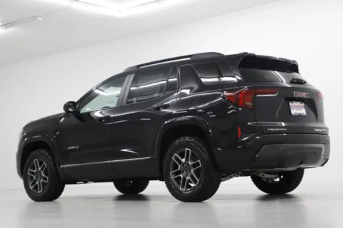 More photos of 2027 GMC Terrain AT4 at Jim Falk Motors, MO