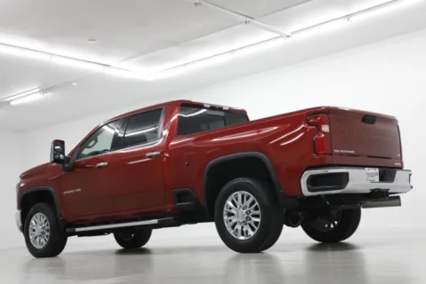 More photos of 2022 Chevrolet Silverado 2500HD LTZ at Jim Falk Motors, MO