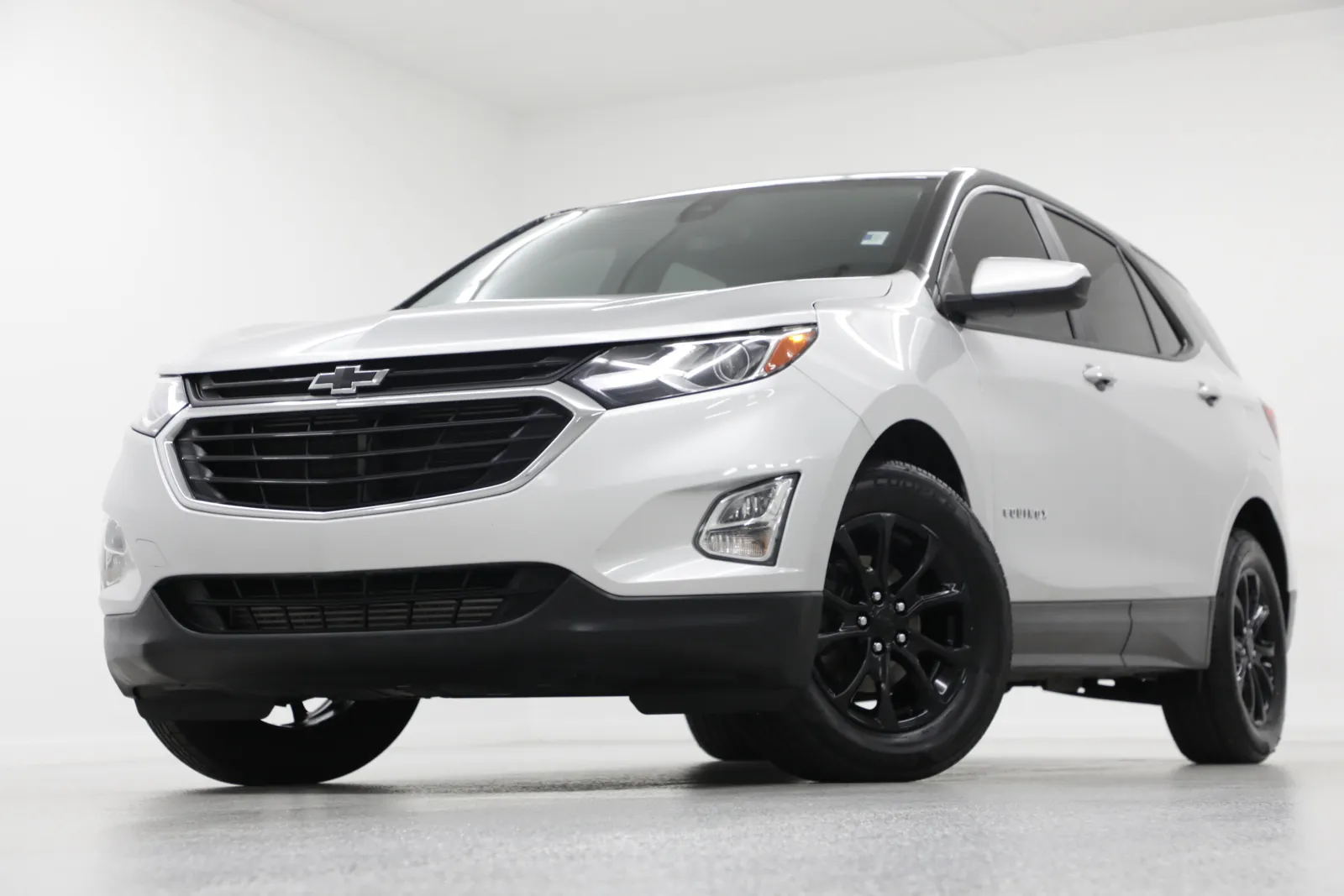 Silver 2021 Chevrolet Equinox LT for sale in Clinton, MO