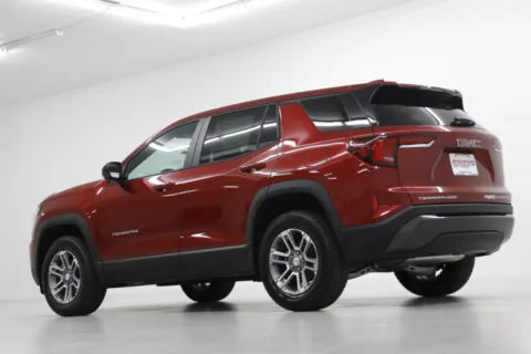 More photos of 2027 GMC Terrain Elevation at Jim Falk Motors, MO