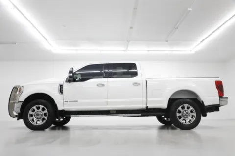 Another view of 2022 Ford Super Duty F-250 SRW LARIAT for sale in Clinton, MO at Jim Falk Motors
